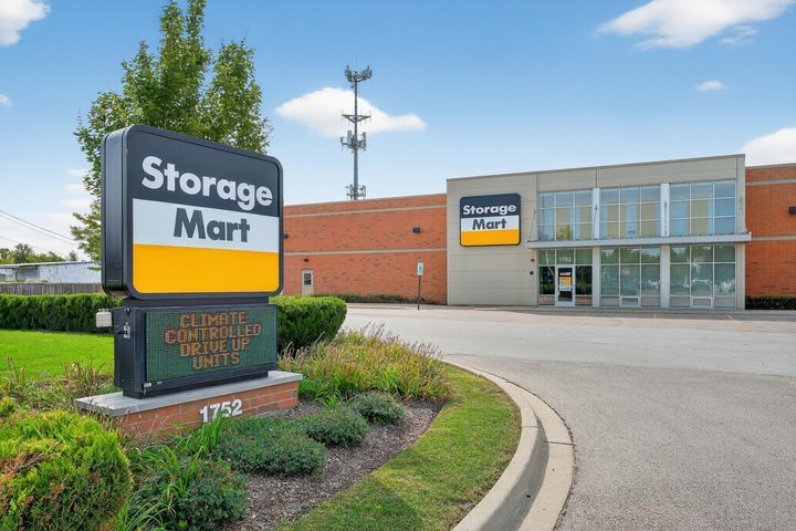 StorageMart self storage facility in Naperville, IL