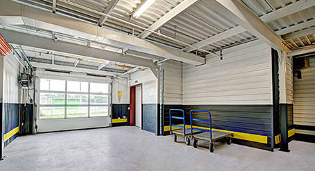 StorageMart on Boul Sir-Wilfrid-Laurier in St Hubert Loading Bay