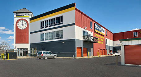 StorageMart on Butterfield Road in Hillside SLoading Bay