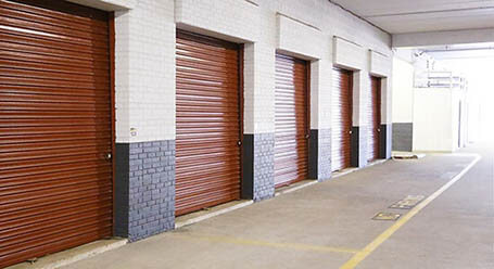 StorageMart on Lee Highway in Fairfax Self Storage Loading Bay