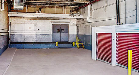 StorageMart on North Mannheim in Franklin Park Loading Bay