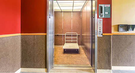 StorageMart on Rue Jacquard in Quebec City Elevator Access