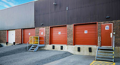 StorageMart on Rue Jacquard in Quebec City Loading Bay
