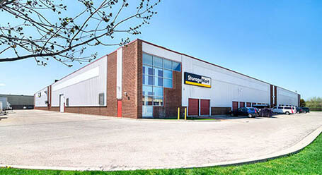 StorageMart on Shermer Road in Northbrook Self Storage facility