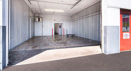 StorageMart on West 159th St in Orland Park Covered Loading Bay
