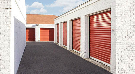 StorageMart on Winchester Road in Lexington Drive-Up Units